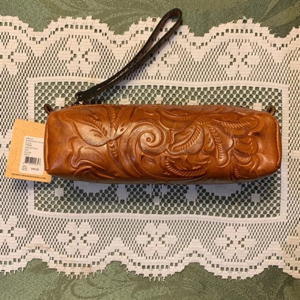 Patricia Nash Isla oblong leather wristlet
